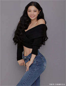 美女被爆操后高潮喷水